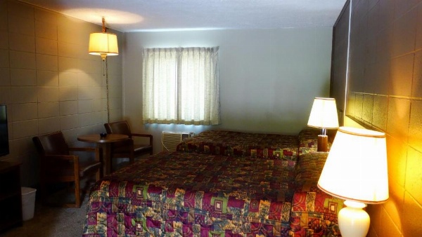 Attican Motel - Attica - Batavia - Warsaw - Darien Lake image 15